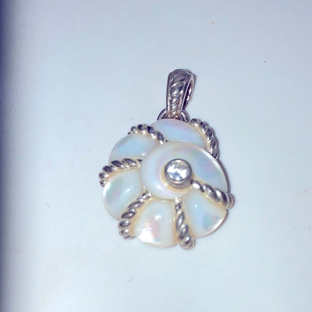Judith Ripka sterling silver mother of pearl pendant